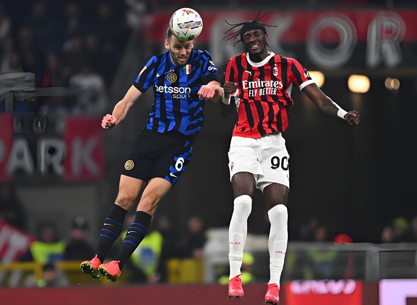 包含西班牙豪门球队备战下一场关键比赛的词条