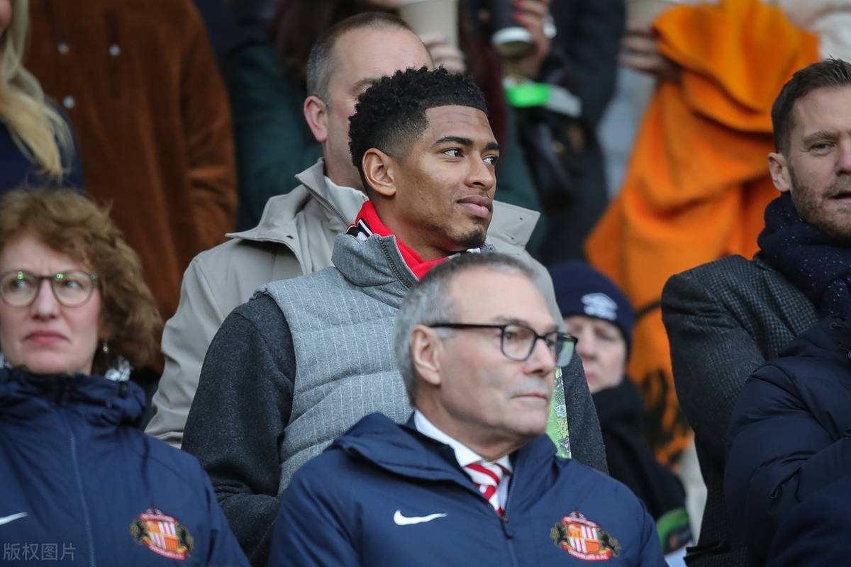 包含阿森纳赛前列队欢迎贝林厄姆，尊重对手尽显风度！的词条